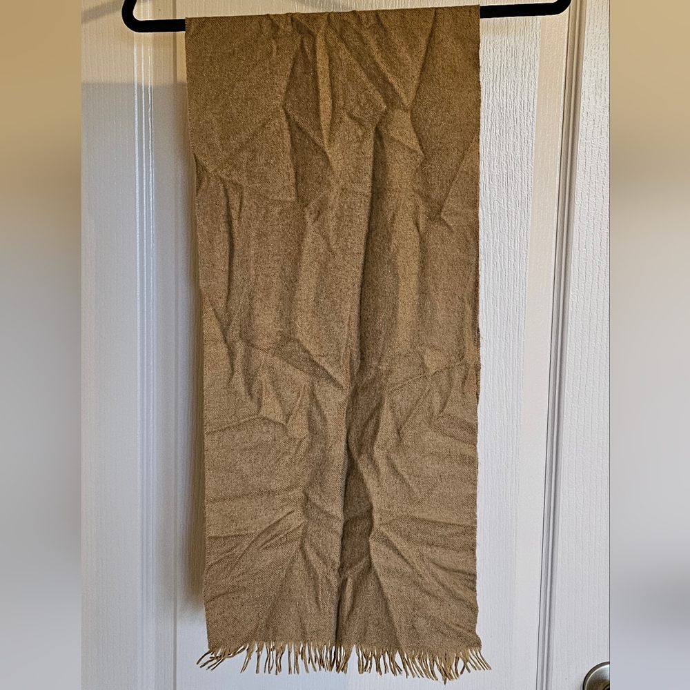 Viva X 70% Cashmere 30% Wool Tan Scarf Made In Scotland Sold By Eljos UVA - Picture 5 of 7
